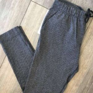 Lululemon jet crop, herringbone